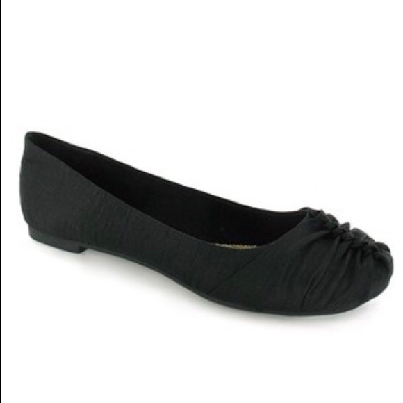 Rocket Dog Women's Myrna Thai Silk Slip On Round Toe Ballet Flat Sz 6.5 - Picture 1 of 8